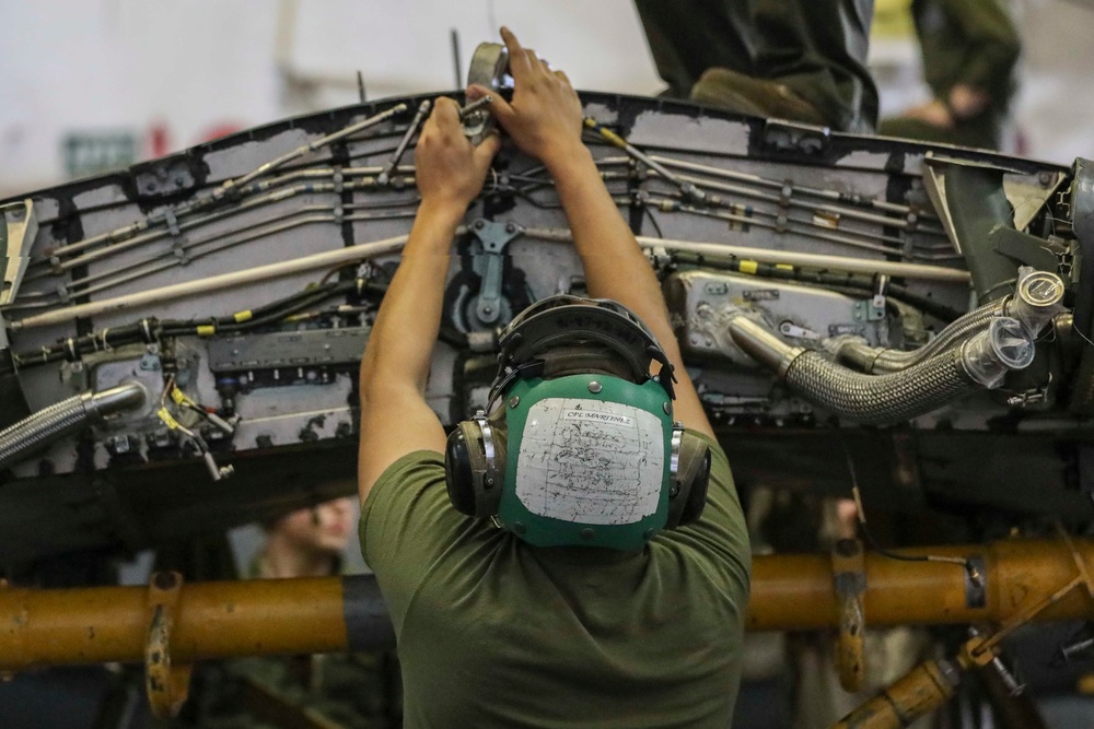 Kearsarge Harrier Wing Maintenance