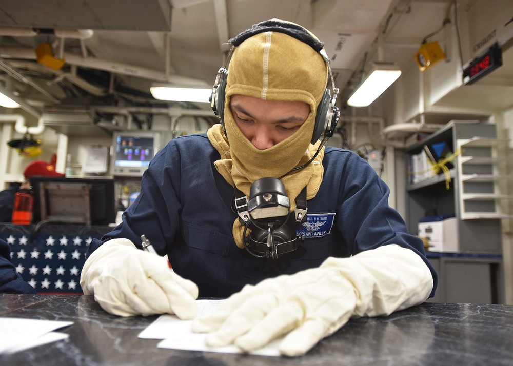 USS Blue Ridge conducts main space fire drill