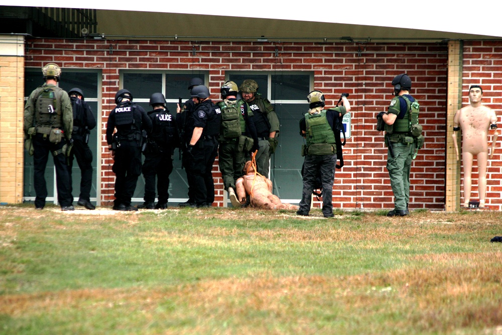 2015 Law-enforcement Training at Fort McCoy