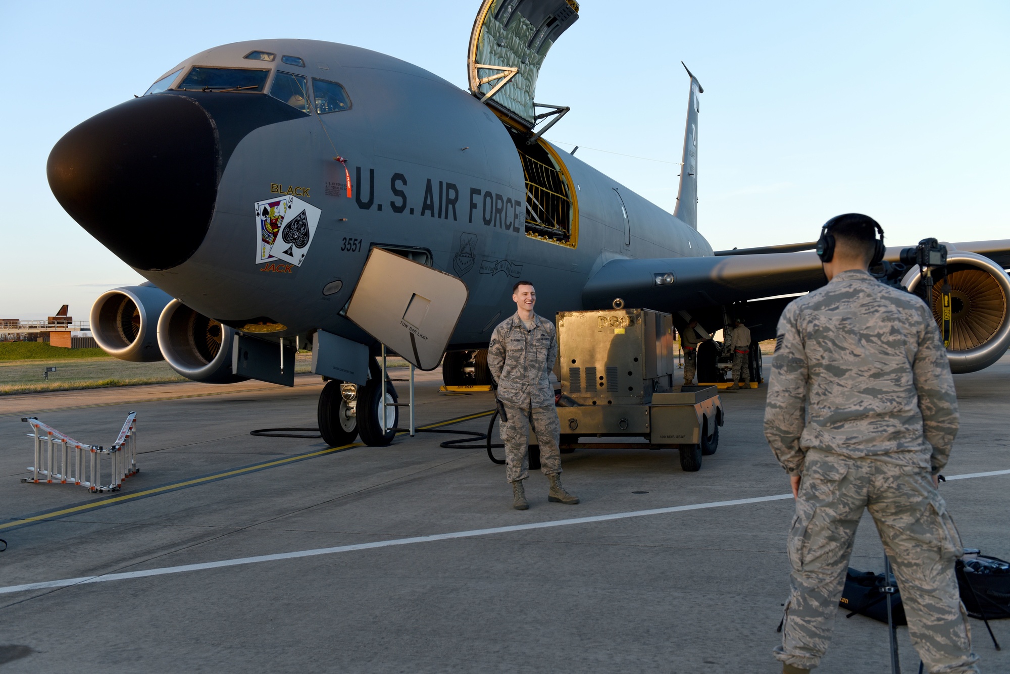 Black air force clearance plane