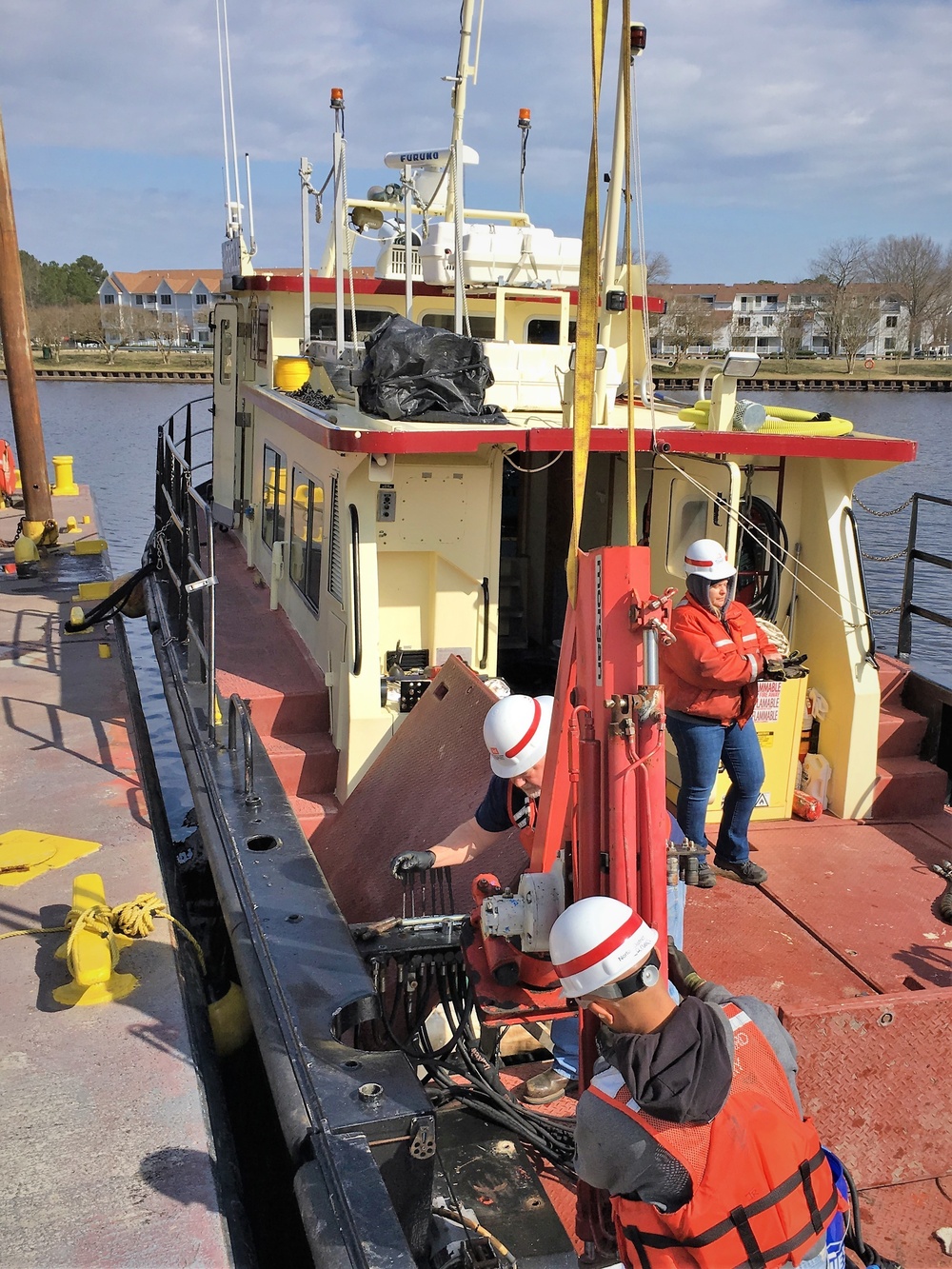 USACE Norfolk's Harrell undergoes crane replacement