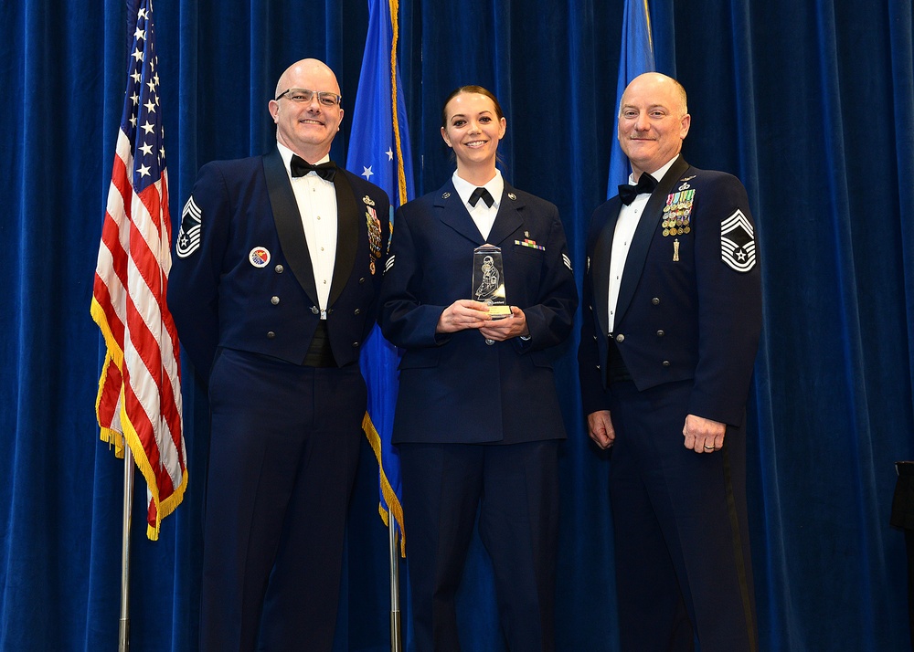 DVIDS - Images - Airman Leadership School Leadership Award [Image 6 Of 7]