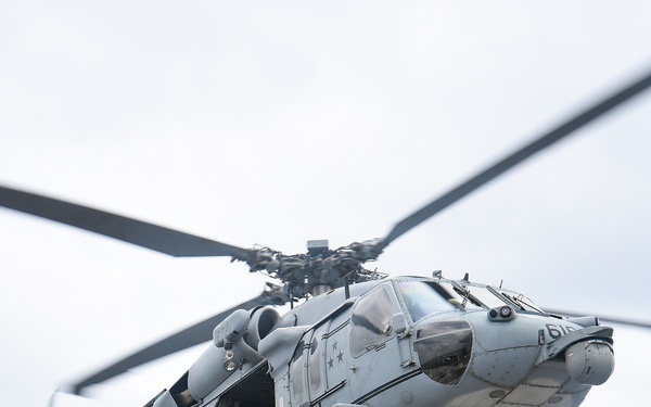 USS Blue Ridge Sailors participate in VERTREP