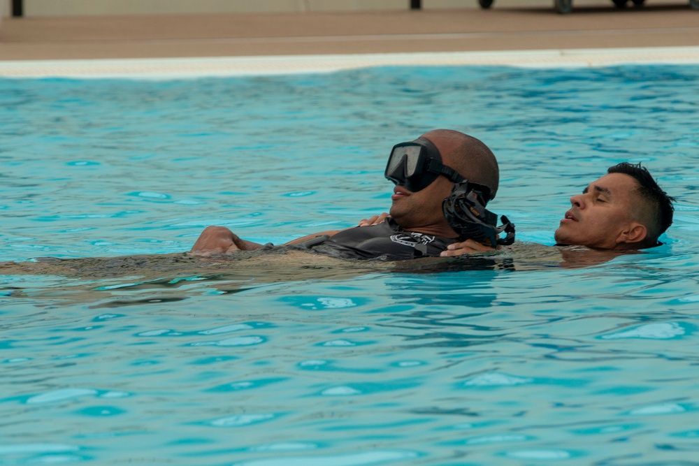 Marines and Sailors Participate in Scout Swimmers Course