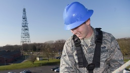 Electrical systems Airmen light way for RAF Mildenhall mission