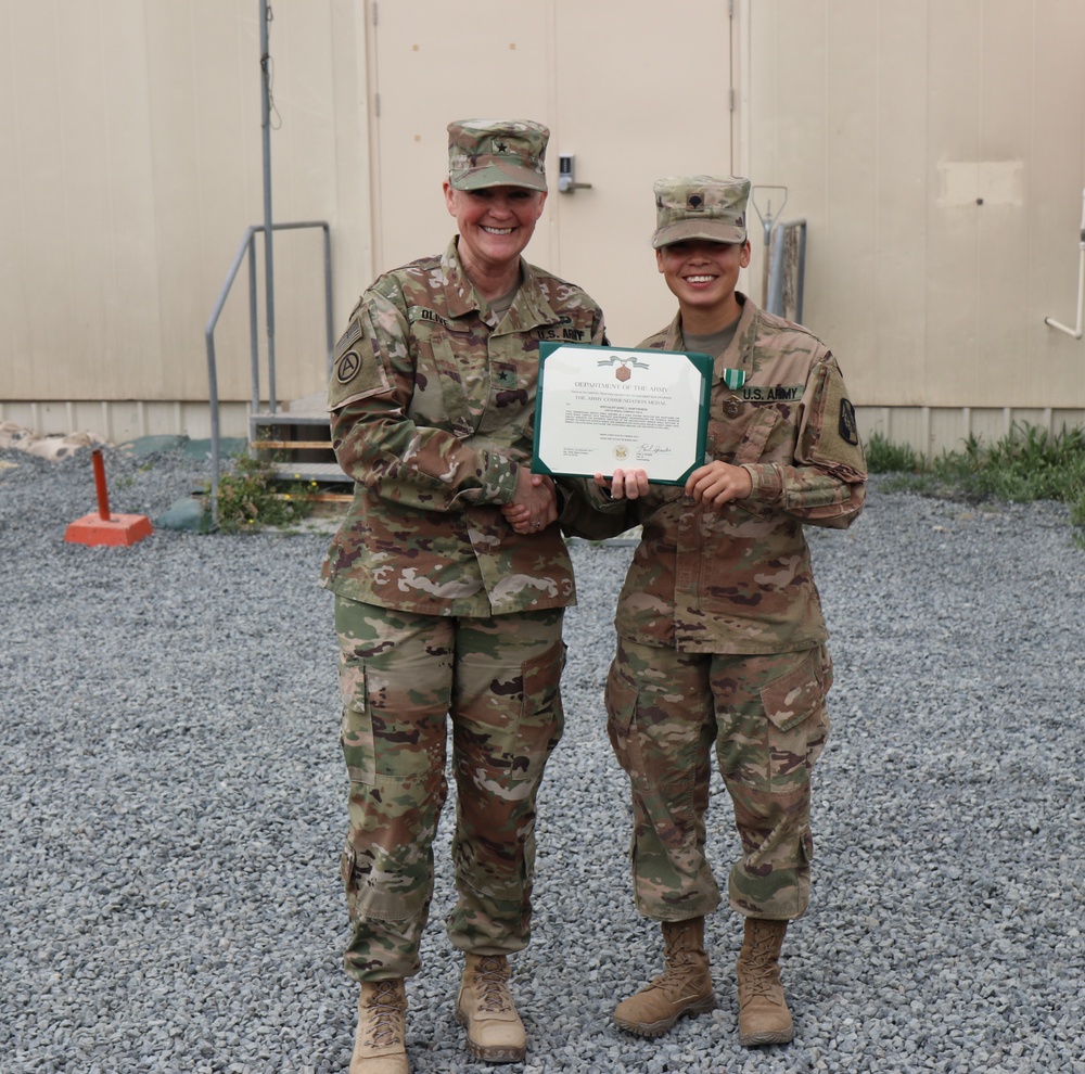 DVIDS Images Spc. Hawthorne receives for her service [Image 2