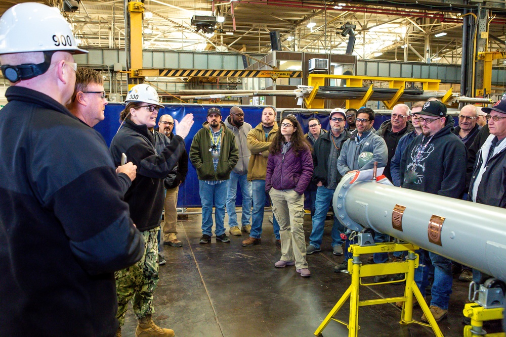NNSY makes history by building a minesweeper condenser in record time