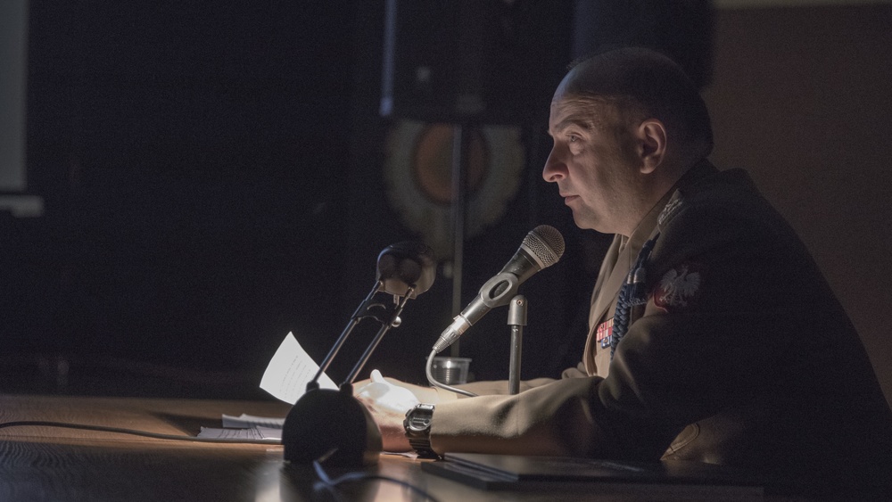 Quarterhorse Soldiers learn Polish history