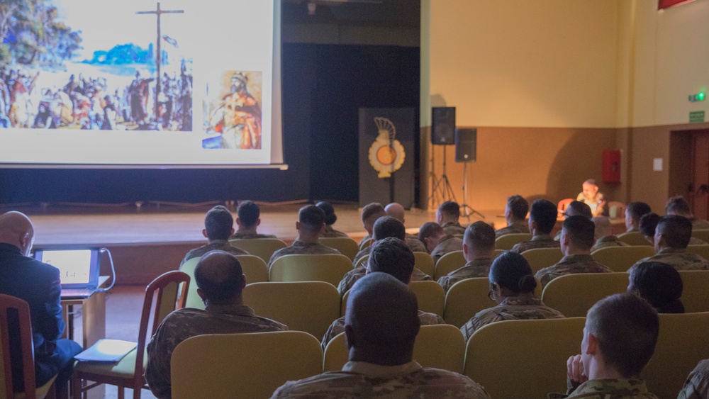 Quarterhorse Soldiers learn Polish history
