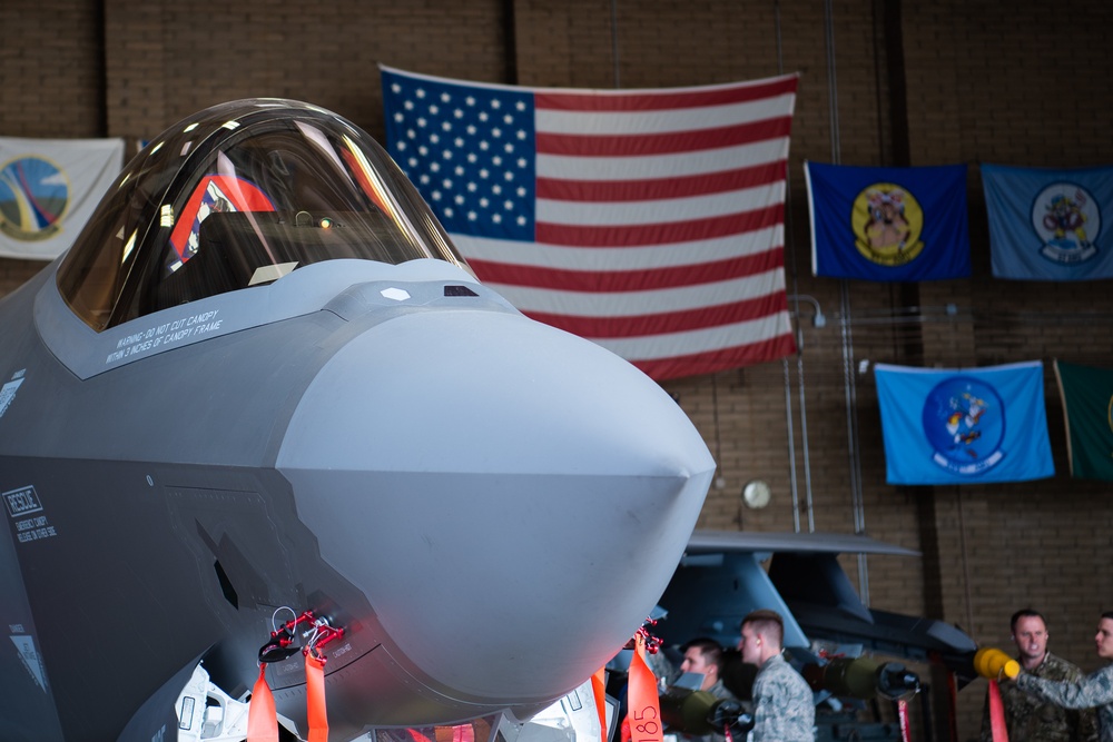 Luke F-35 weapons load crew capabilities enhanced through total force training