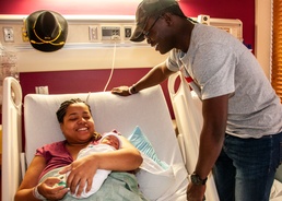 Army’s new parental leave policy beneficial to whole family