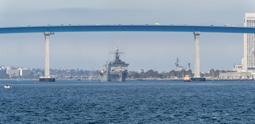 USS Rushmore returns home