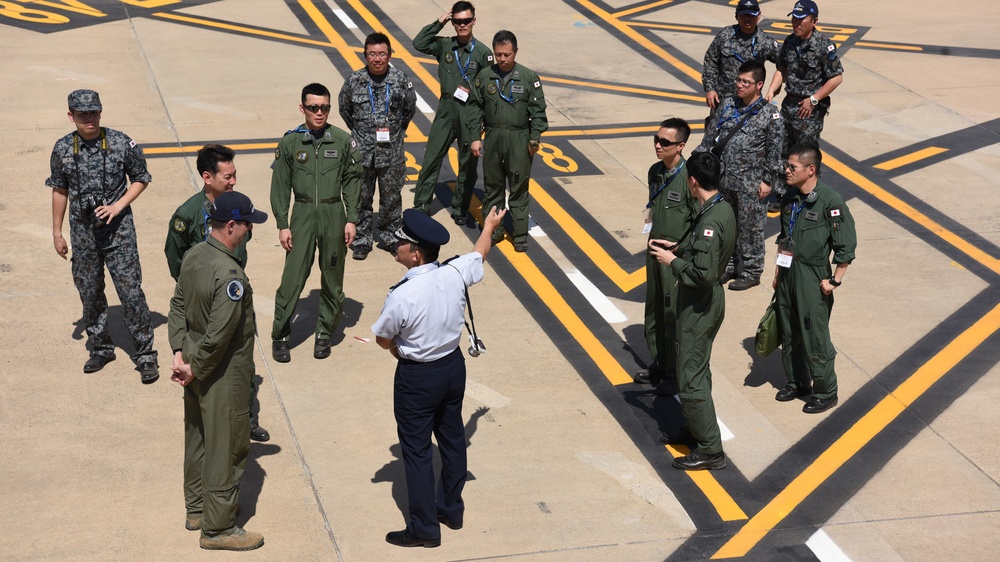 U.S., Japan exchange aircraft tours