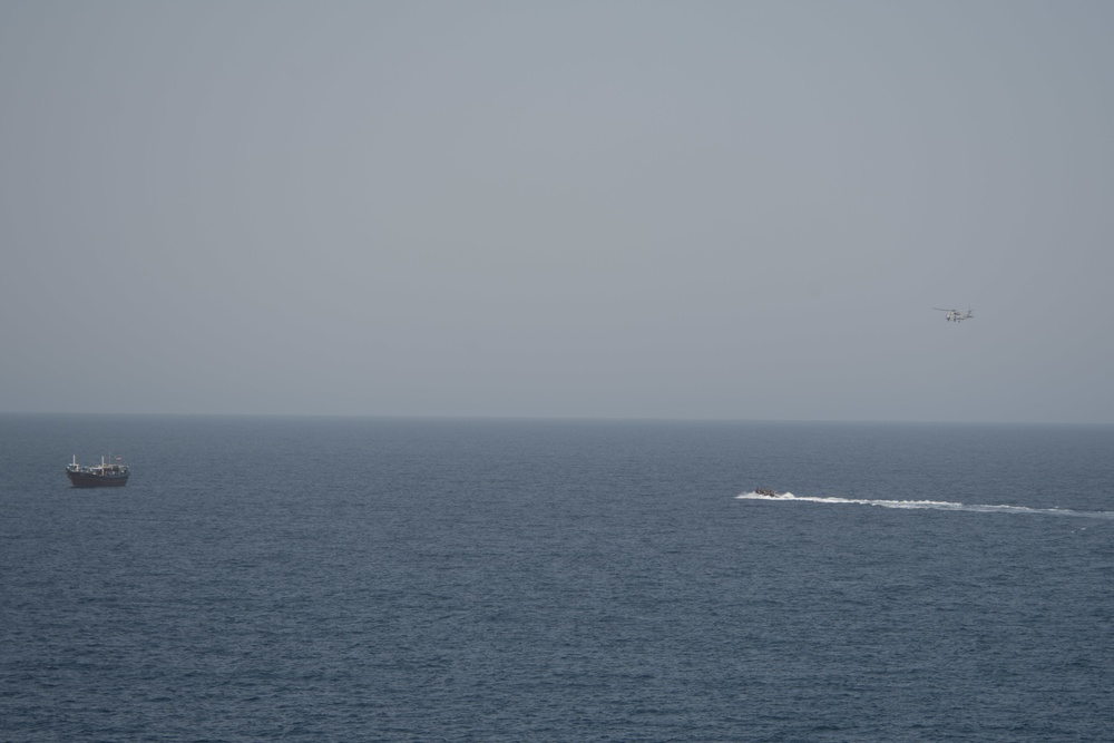Chung-Hoon, HSM 37 conduct VBSS ops