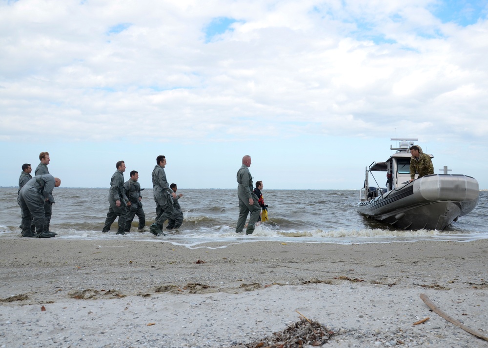 Reserve Airmen Conduct Water Survival Training