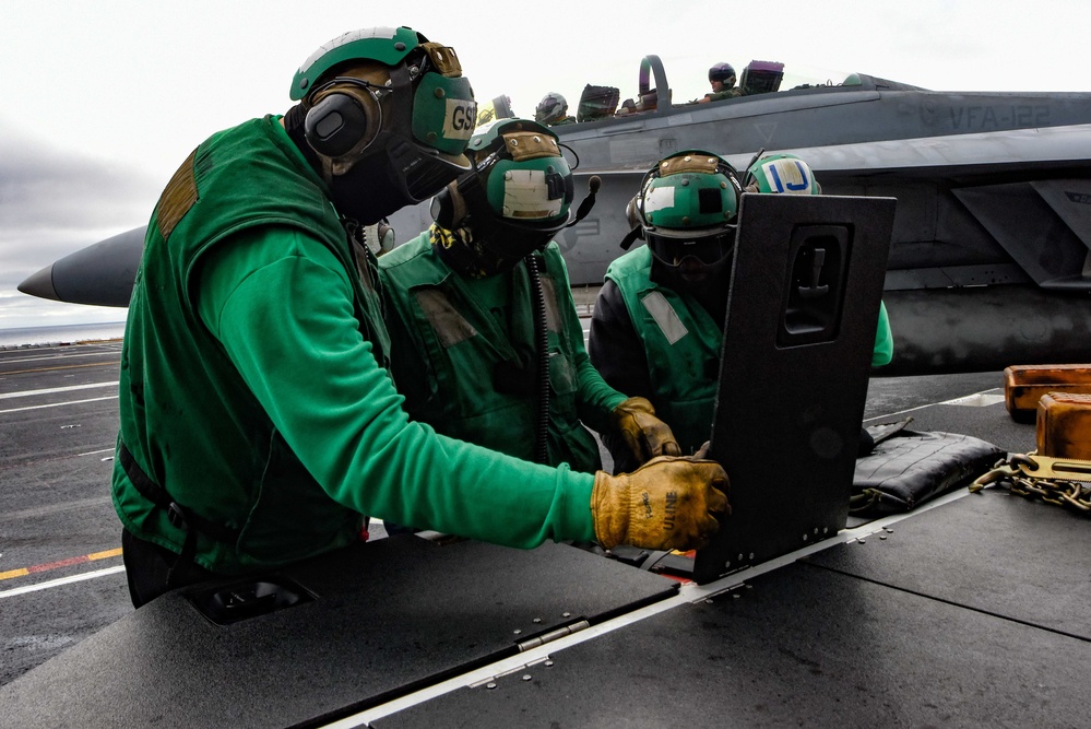 USS Theodore Roosevelt (CVN 71)