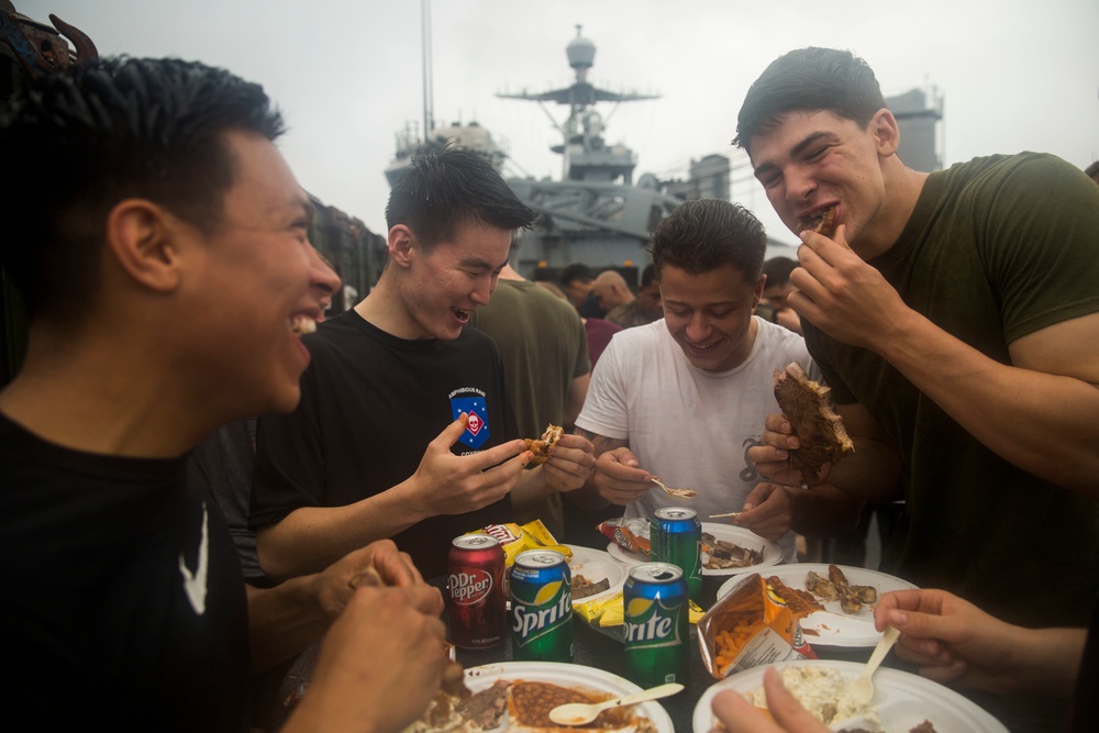 31st MEU Marines and Sailors enjoy “Steel Beach” event aboard USS Ashland