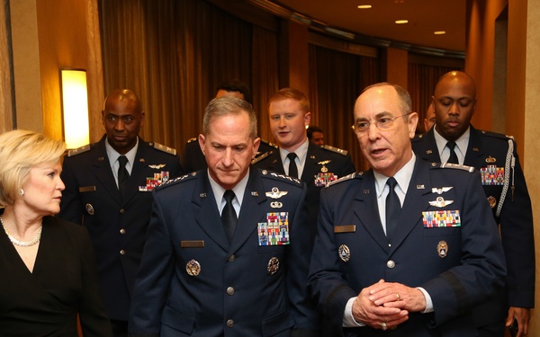 CSAF meets with auxiliary airmen during Spaatz Association event