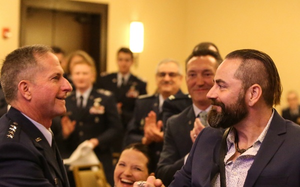 Gen. Goldfein reunites with pararescueman before Spaatz Association keynote