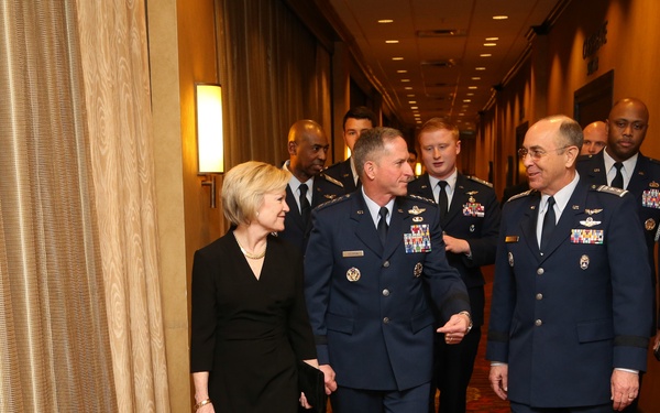CSAF meets with auxiliary airmen during Spaatz Association event