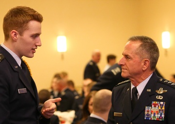 CSAF meets with auxiliary airmen during Spaatz Association event