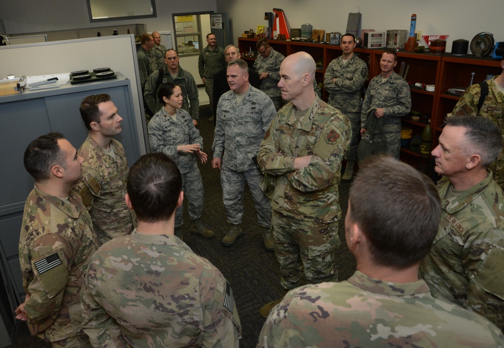 Lt. Gen. L. Scott Rice visits the Portland Air National Guard Base