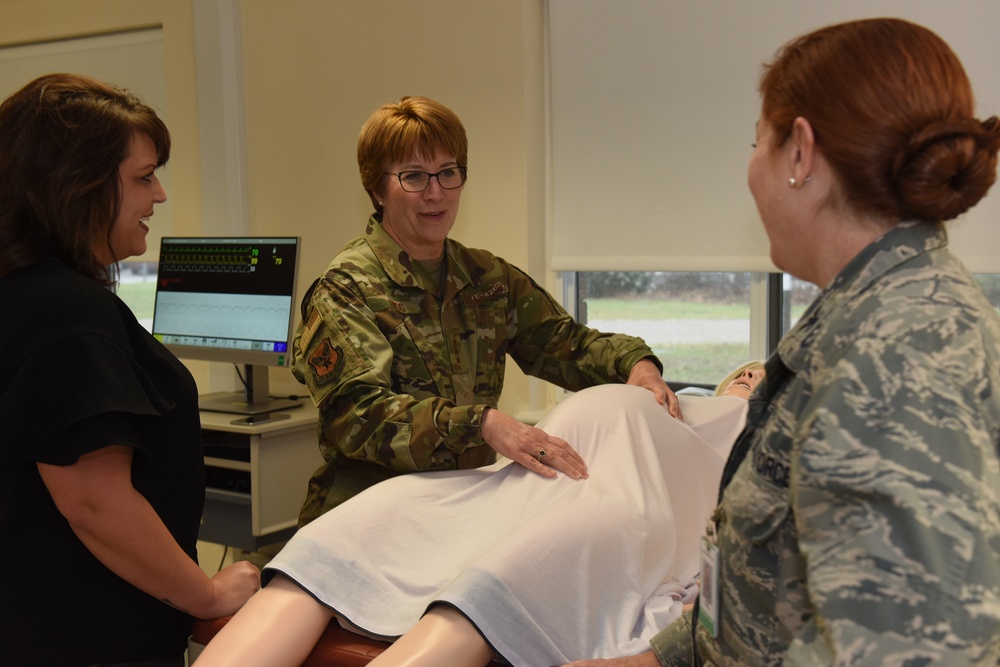 U.S. Air Force Surgeon General visits RAF Lakenheath