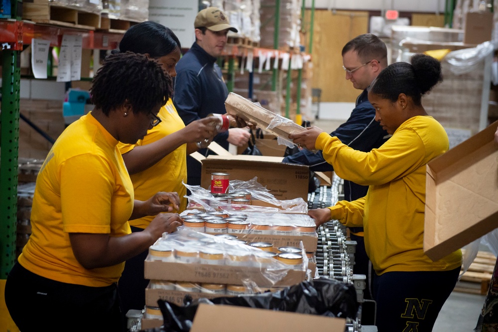 James E. Williams Sailors Volunteer During Mobile Navy Week
