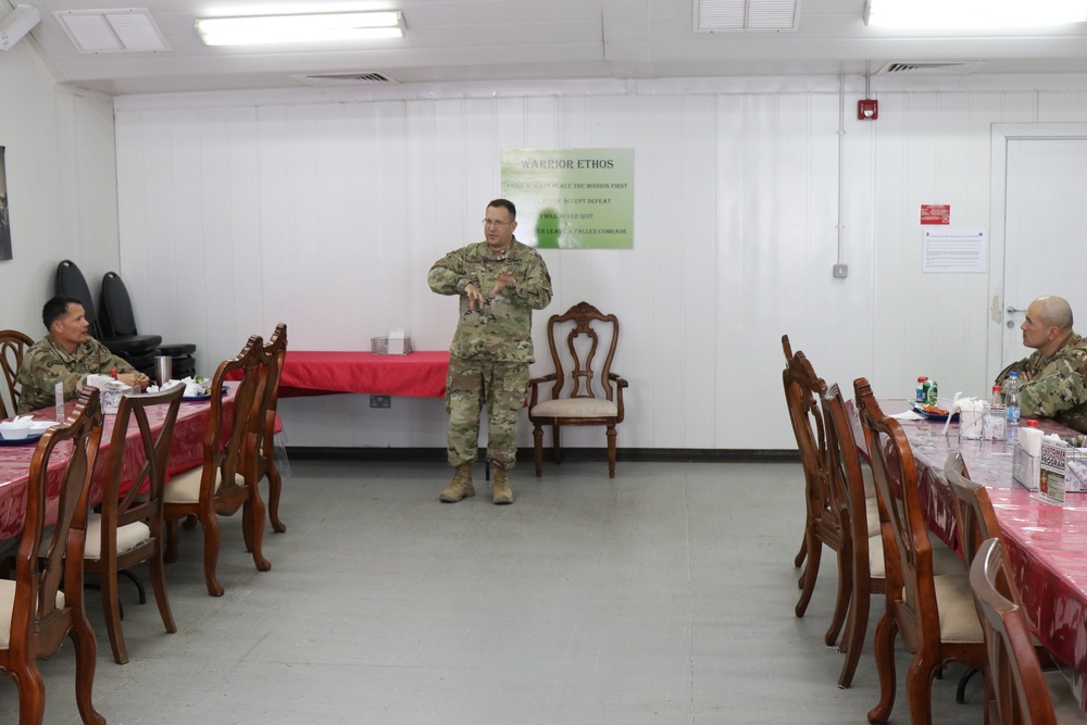 335th Signal Command (Theater) (Provisional) Chief of Staff hosts lunch and learn with U.S. Army Central Soldiers