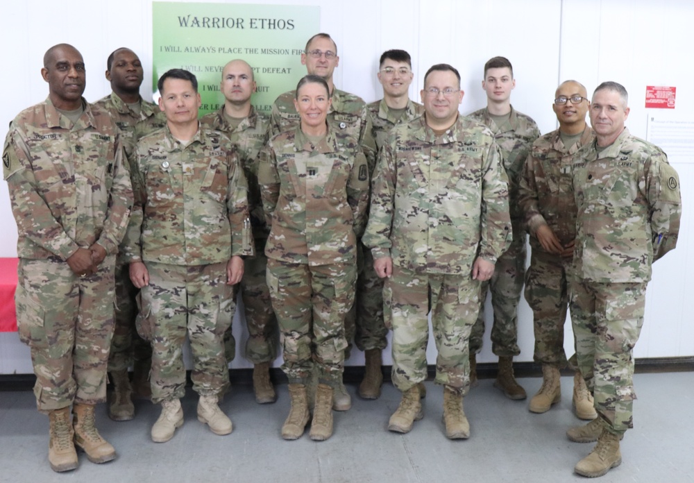 335th Signal Command (Theater) (Provisional) Chief of Staff hosts lunch and learn with U.S. Army Central Soldiers