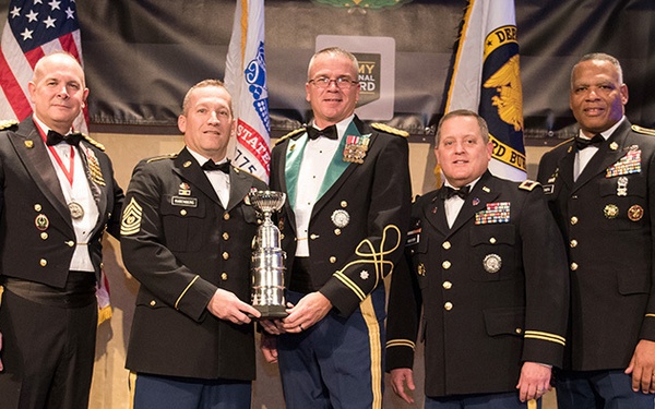 SD Army Guard recruiting force receives national recognition