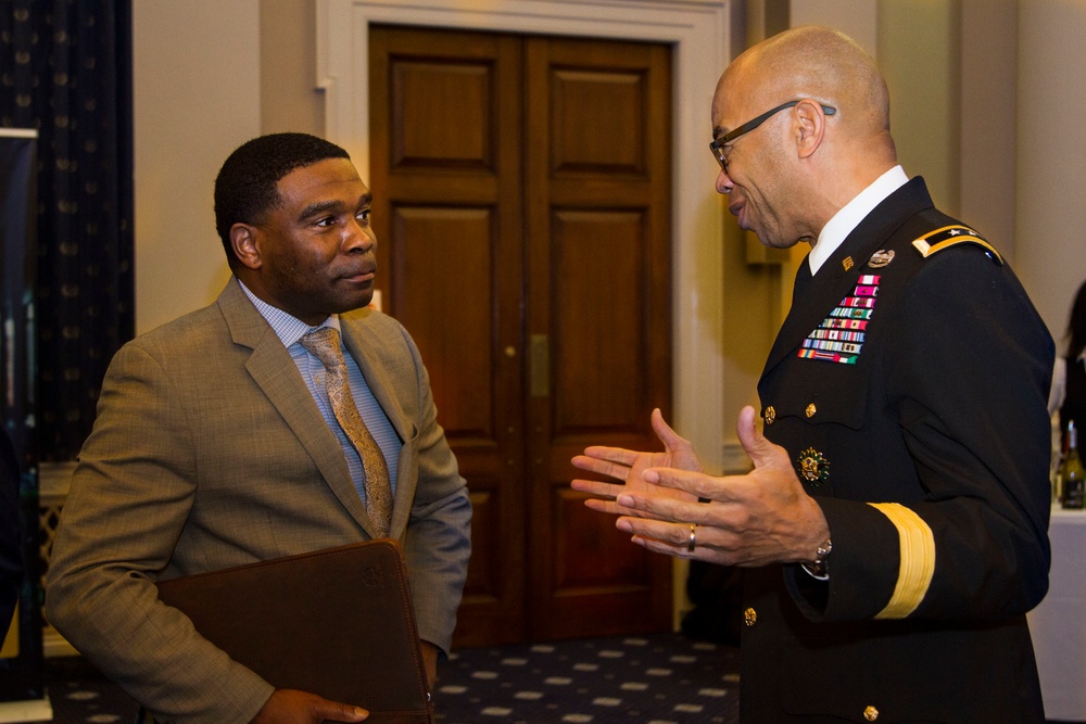 U.S. Army Reserve generals visit Capitol Hill