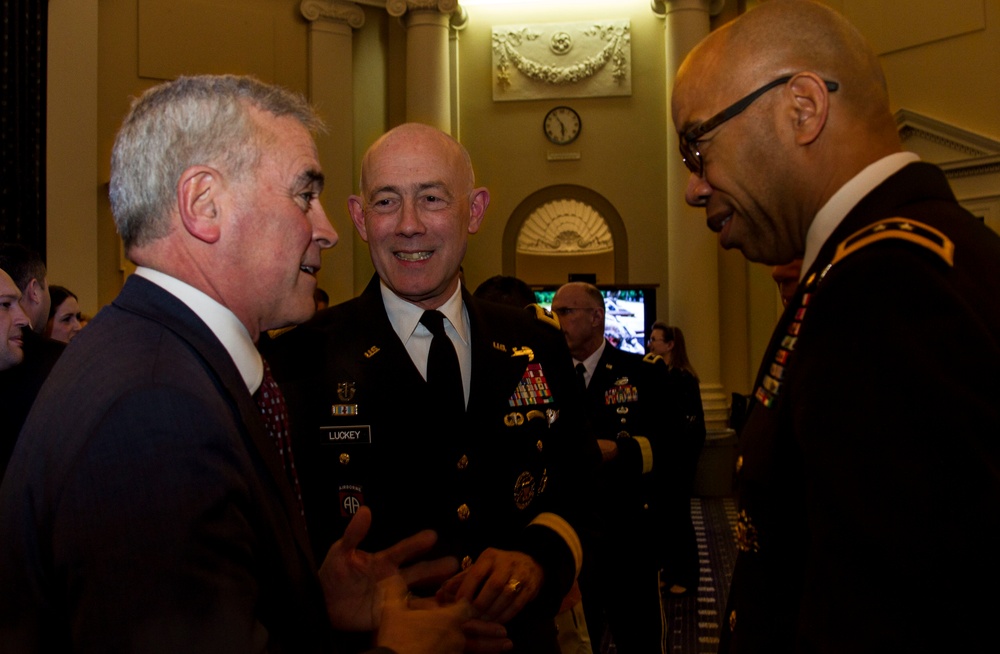 U.S. Army Reserve generals visit Capitol Hill