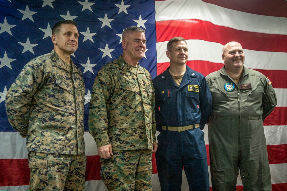 I MEF Commanding General USS Boxer Visit