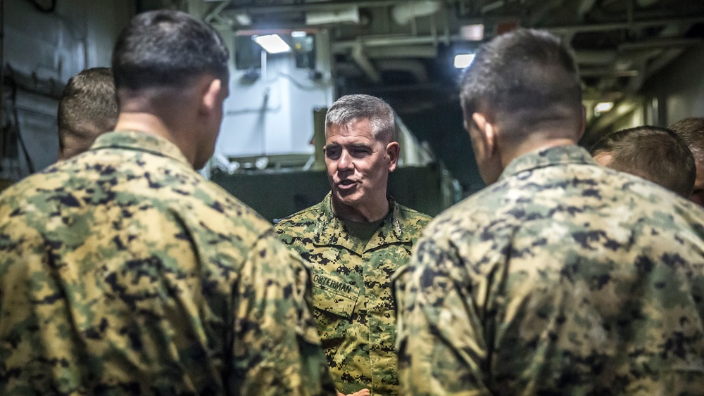 I MEF Commanding General USS Boxer Visit