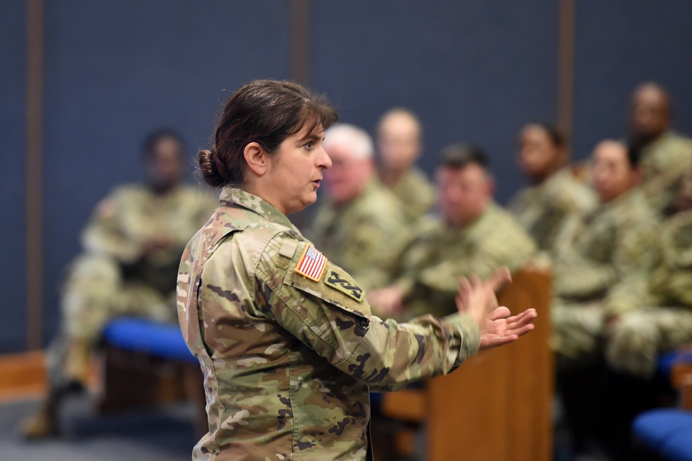 Army Reserve Commander visits troops to discuss way ahead for the command