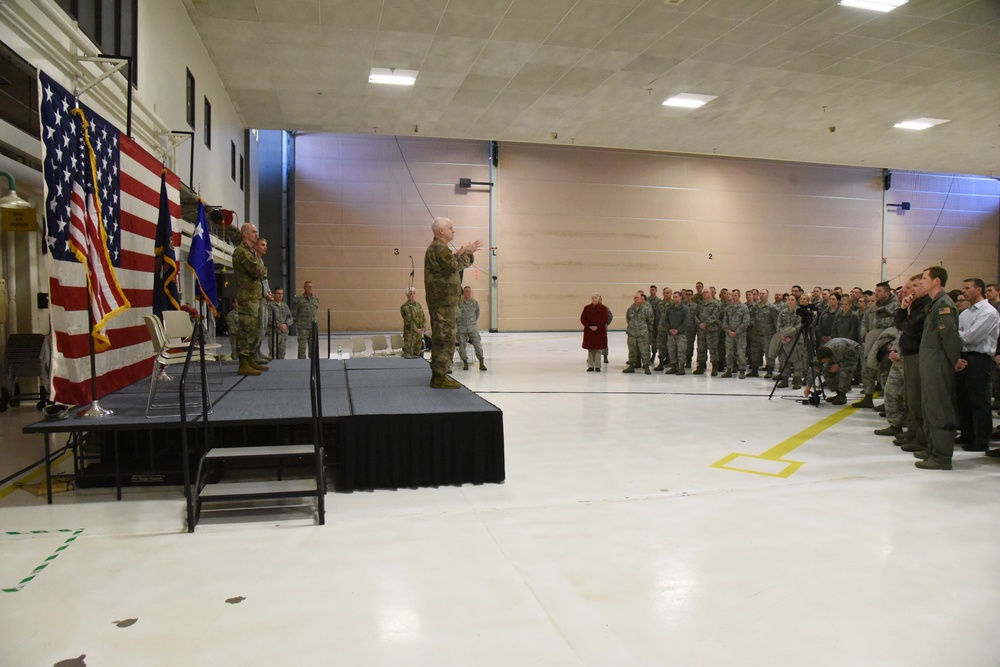 Lt. Gen Rice visits 119th Wing