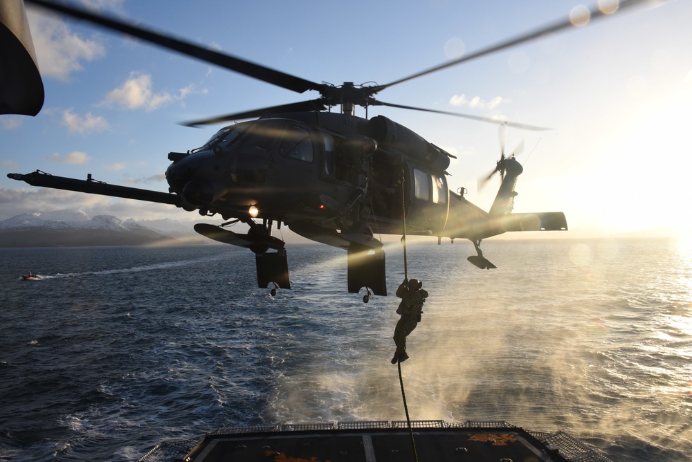 Coast Guard conducts joint training with Alaska ANG, MSRT West, near Kodiak, Alaska