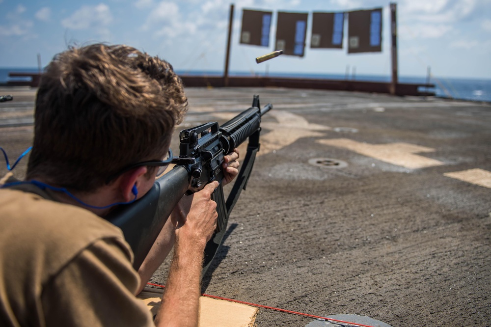 USS Mobile Bay M4 carbine qualification