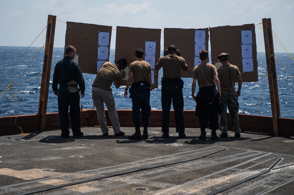 USS Mobile Bay M4 carbine qualification