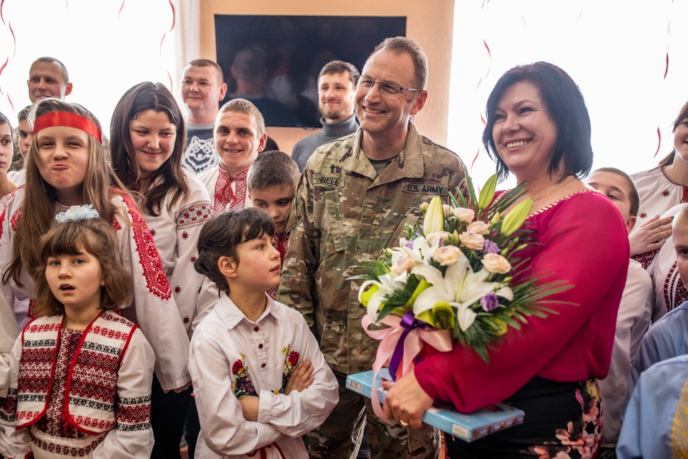 Tennessee Guardsmen visit local Ukrainian orphanage for children with special needs