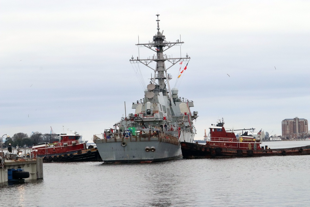 USS Arleigh Burke Dry-Docking