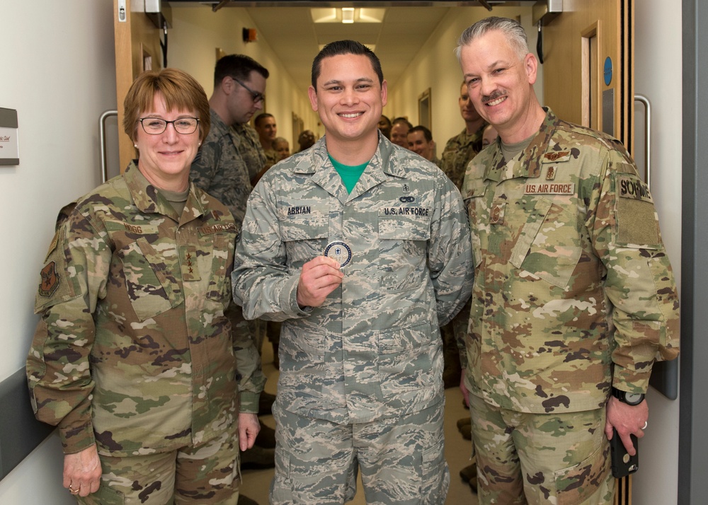 DVIDS - Images - Lt. Gen. Hogg Visits 501st CSW [Image 7 of 11]