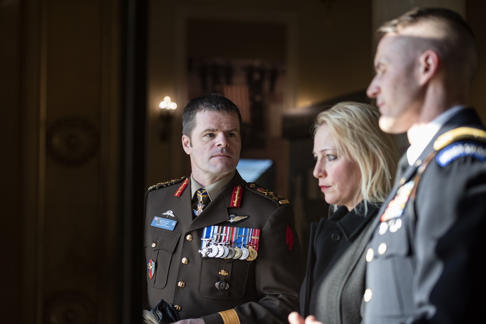 Commander of Canadian Joint Operations Command Lt. Gen. M.N. (Mike) Rouleau Participates in a Public Wreath-Laying Ceremony at the Tomb of the Unknown Soldier