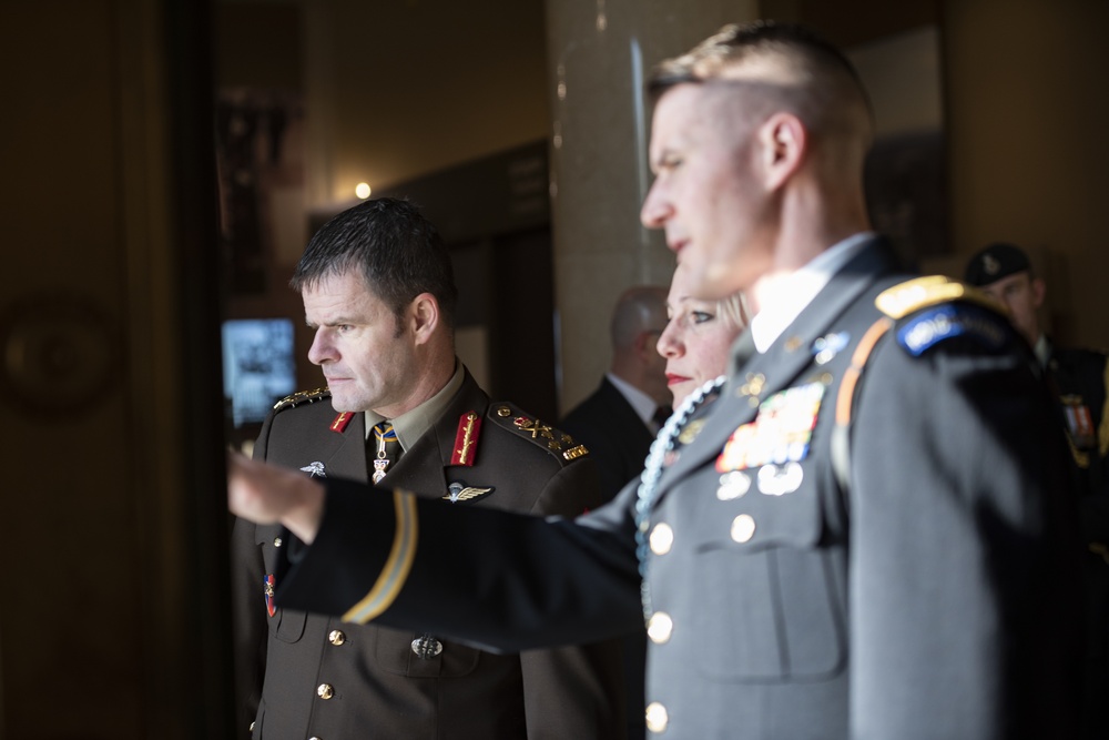 Commander of Canadian Joint Operations Command Lt. Gen. M.N. (Mike) Rouleau Participates in a Public Wreath-Laying Ceremony at the Tomb of the Unknown Soldier