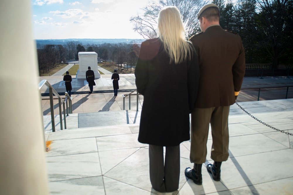 Commander of Canadian Joint Operations Command Lt. Gen. M.N. (Mike) Rouleau Participates in a Public Wreath-Laying Ceremony at the Tomb of the Unknown Soldier