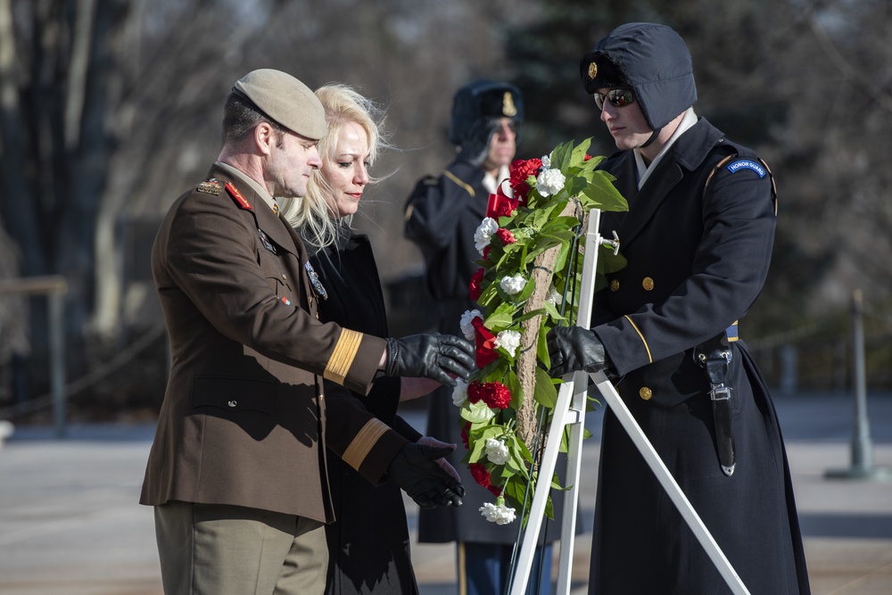 Commander of Canadian Joint Operations Command Lt. Gen. M.N. (Mike) Rouleau Participates in a Public Wreath-Laying Ceremony at the Tomb of the Unknown Soldier