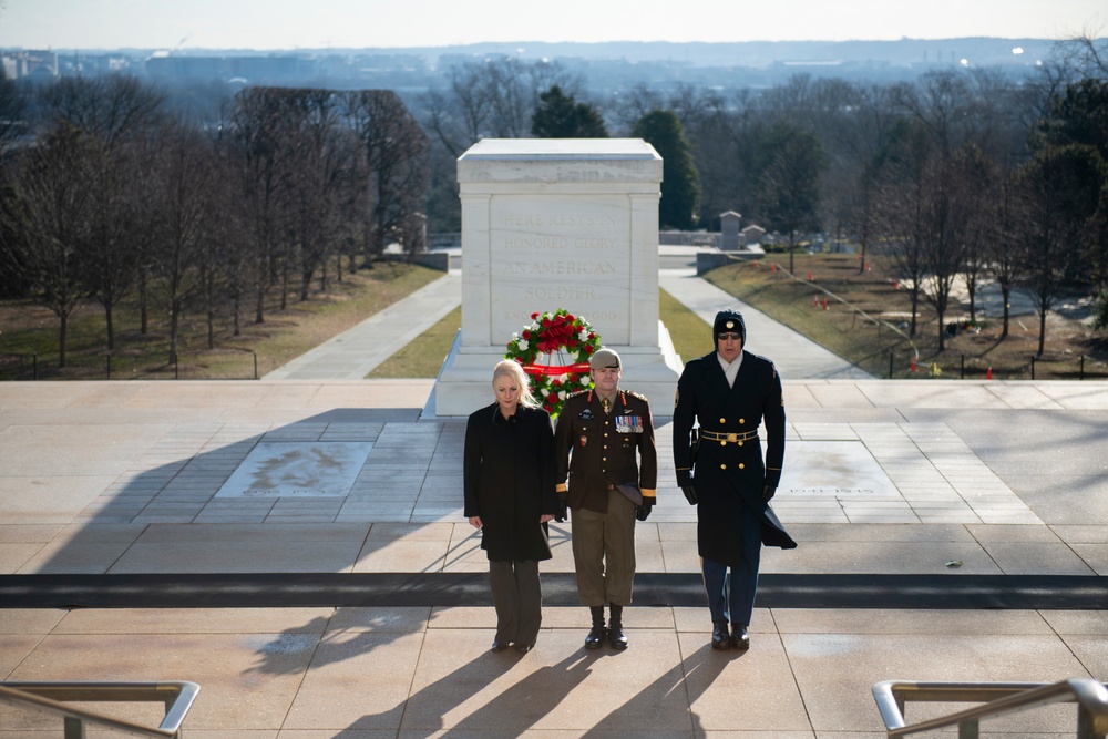 Commander of Canadian Joint Operations Command Lt. Gen. M.N. (Mike) Rouleau Participates in a Public Wreath-Laying Ceremony at the Tomb of the Unknown Soldier