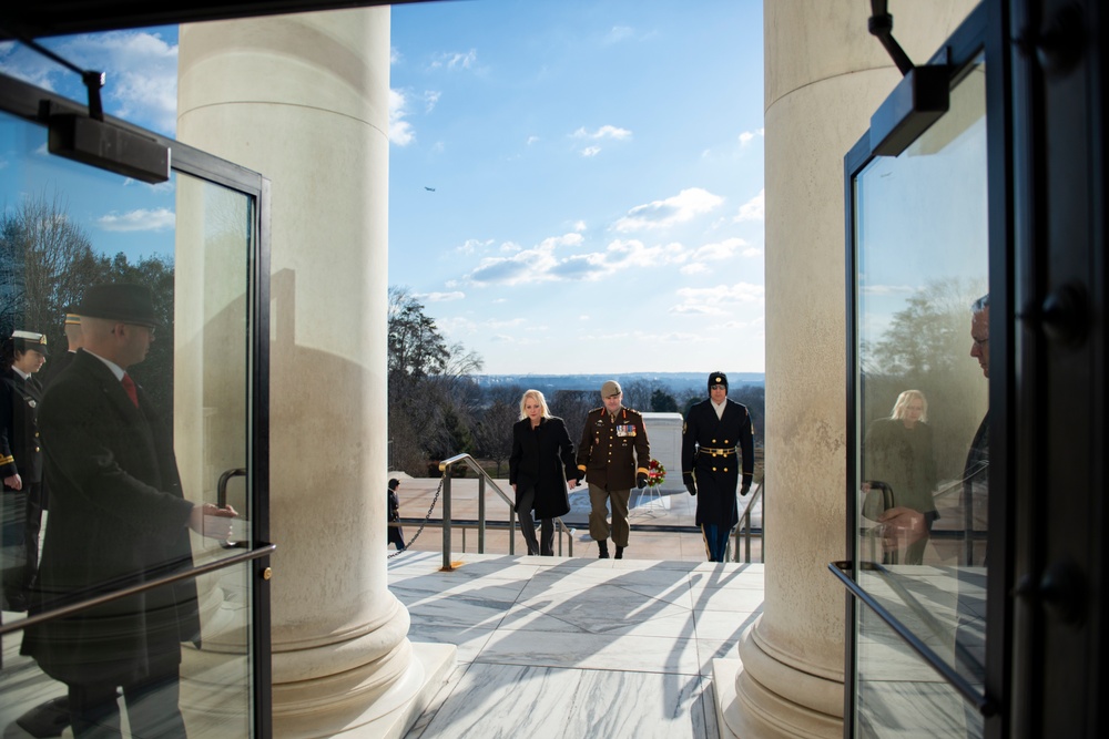 Commander of Canadian Joint Operations Command Lt. Gen. M.N. (Mike) Rouleau Participates in a Public Wreath-Laying Ceremony at the Tomb of the Unknown Soldier