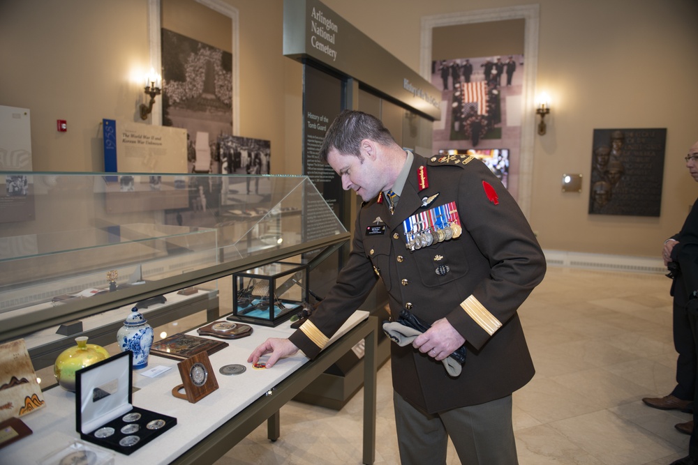 Commander of Canadian Joint Operations Command Lt. Gen. M.N. (Mike) Rouleau Participates in a Public Wreath-Laying Ceremony at the Tomb of the Unknown Soldier